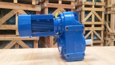 Motor giảm tốc tải nặng trục song song 4kw 5.5Hp 2