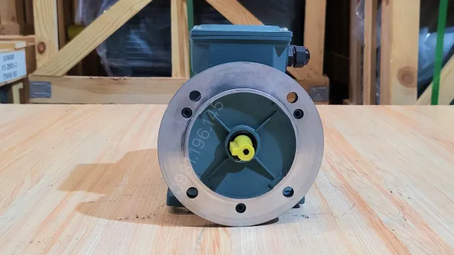 Trục của động cơ điện 3 pha 0.18kW 0.25Hp