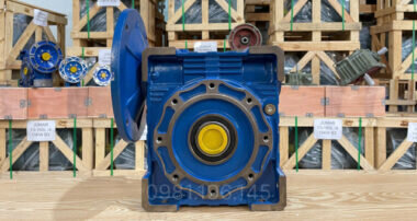 Hộp giảm tốc NMRV 130