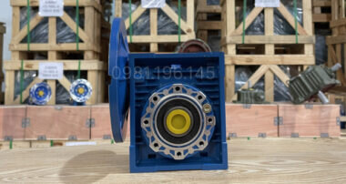 Hộp giảm tốc NMRV 63