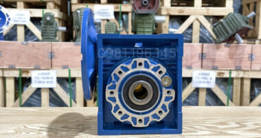 Hộp giảm tốc NMRV 75