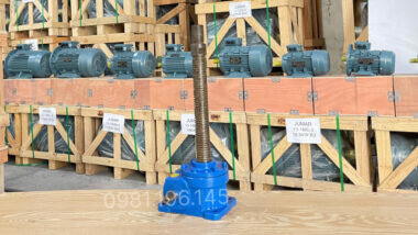 Hộp giảm tốc vít me SWLD2.5 SWL2.5