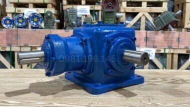 Hộp số chuyển hướng T góc xéo