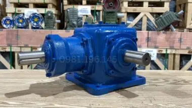 Hộp số chuyển hướng T góc xéo