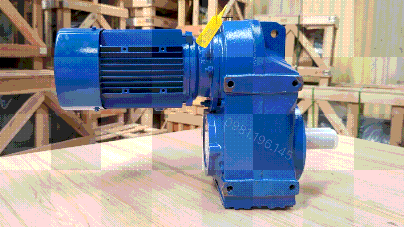 Ứng dụng motor giảm tốc tải nặng F 15kW 20Hp trong sản xuất
