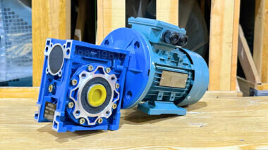 Motor giảm tốc NMRV 30 0.25kW 0.34Hp