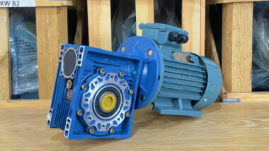 Motor giảm tốc NMRV 75 2.2kW 3Hp