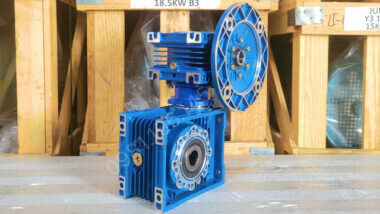 Hộp giảm tốc 2 cấp NMRV 40 - 75