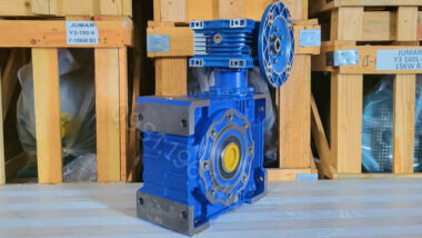 Hộp giảm tốc 2 cấp NMRV 63 - 130