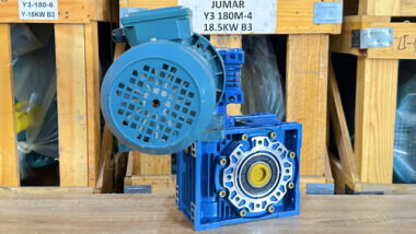 Motor giảm tốc 2 cấp NMRV 50 - 130