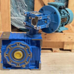Motor giảm tốc 2 cấp NMRV 75 - 150