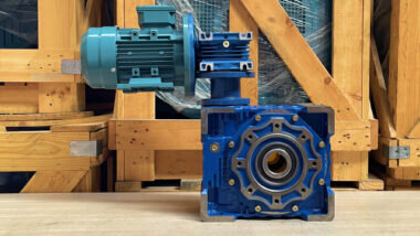 Motor giảm tốc 2 cấp NMRV 75 - 110