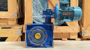 Motor giảm tốc 2 cấp NMRV 75 - 110