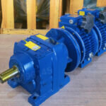 Motor giảm tốc 2 cấp UDL 0.8kW - R47