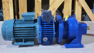 Motor giảm tốc 2 cấp UDL 2.2kW - Cycloid X4