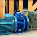 Motor giảm tốc 2 cấp UDL 2.2kW - WPDA 120
