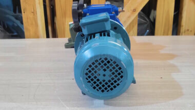Motor giảm tốc 2 cấp UDL 0.8kW - WPDO 70