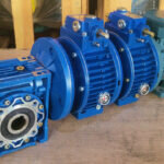 Motor giảm tốc 3 cấp (2 UDL 0.8kW và 1 NMRV 63)