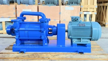 Bơm hút chân không 5.5kW 7.5Hp góc chính diện