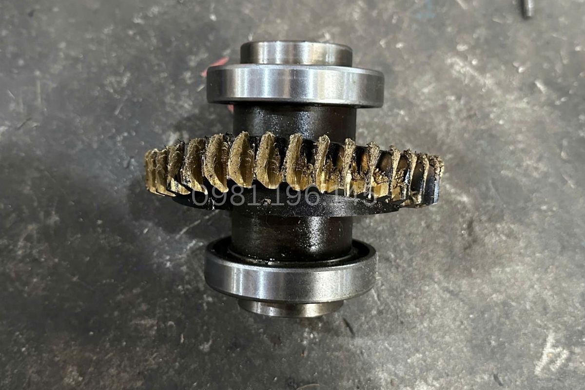 Các dấu hiệu bánh răng hộp giảm tốc hư hỏng