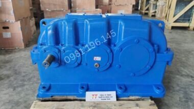 Hộp số giảm tốc ZQ mặt trước