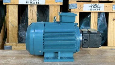 Góc nhìn mặt bên Máy bơm dầu thủy lực 4.0kW 5.5Hp thể hiện rõ thân motor và cụm bơm