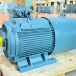 Góc nghiêng tổng thể Motor biến tần 3 pha 90kW 125Hp với thiết kế chắc chắn và mạnh mẽ