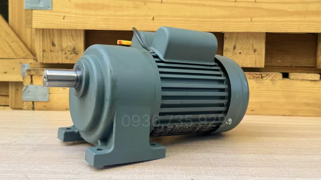 Motor giảm tốc 1 pha 0.75kW 1Hp góc nghiêng phía trước