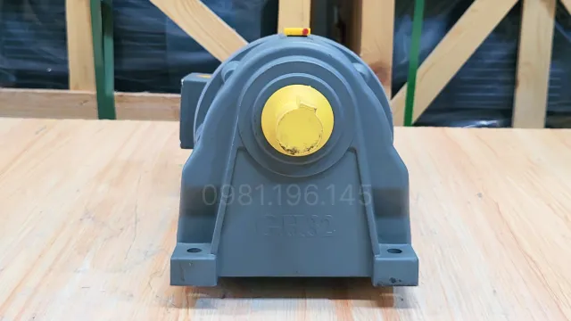 Trục của motor giảm tốc có phanh 0.2kW 0.25Hp