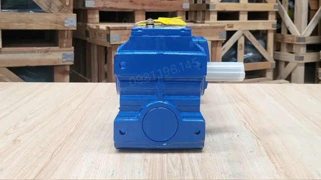 Motor giảm tốc tải nặng trục vuông góc S 3