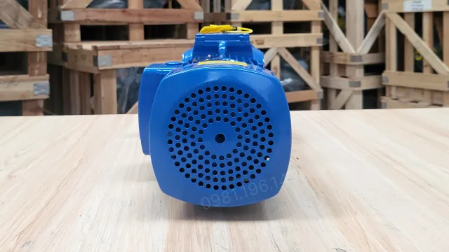 Motor giảm tốc tải nặng trục vuông góc S 4