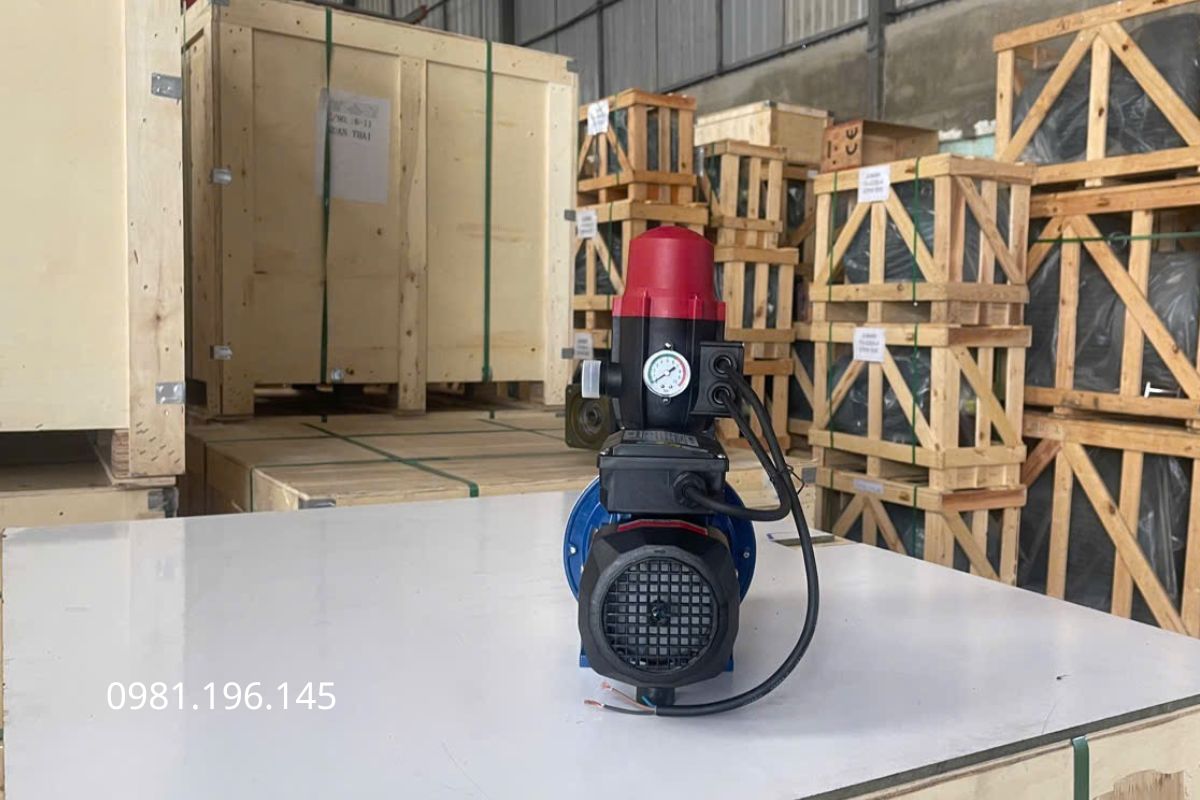 Các loại đường ống thường dùng cho máy bơm nước như PVC, HDPE và PPR