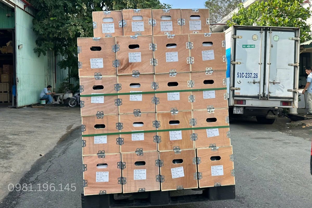 Hàng motor giảm tốc mới về kho