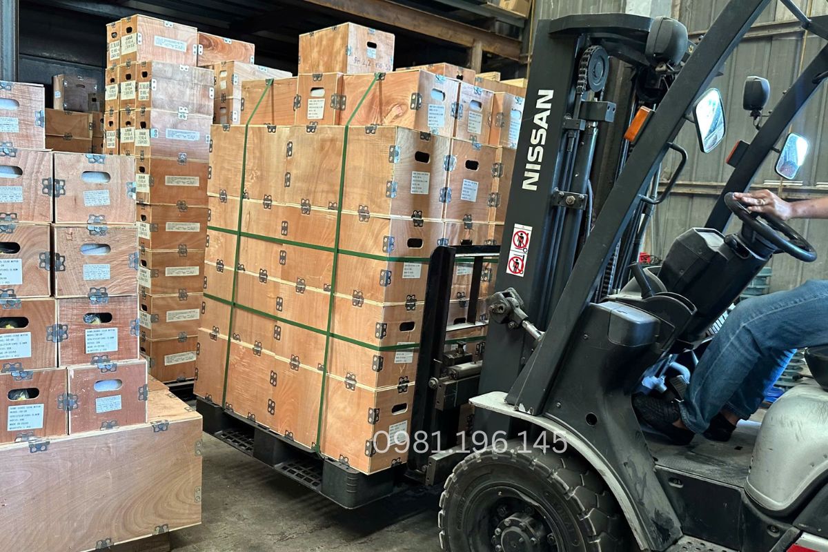 Lô motor giảm tốc mới nhập kho